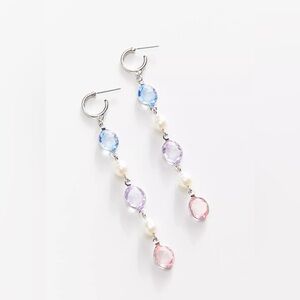 New Urban Outfitters Desiree Pastel Pearl Drop Earrings